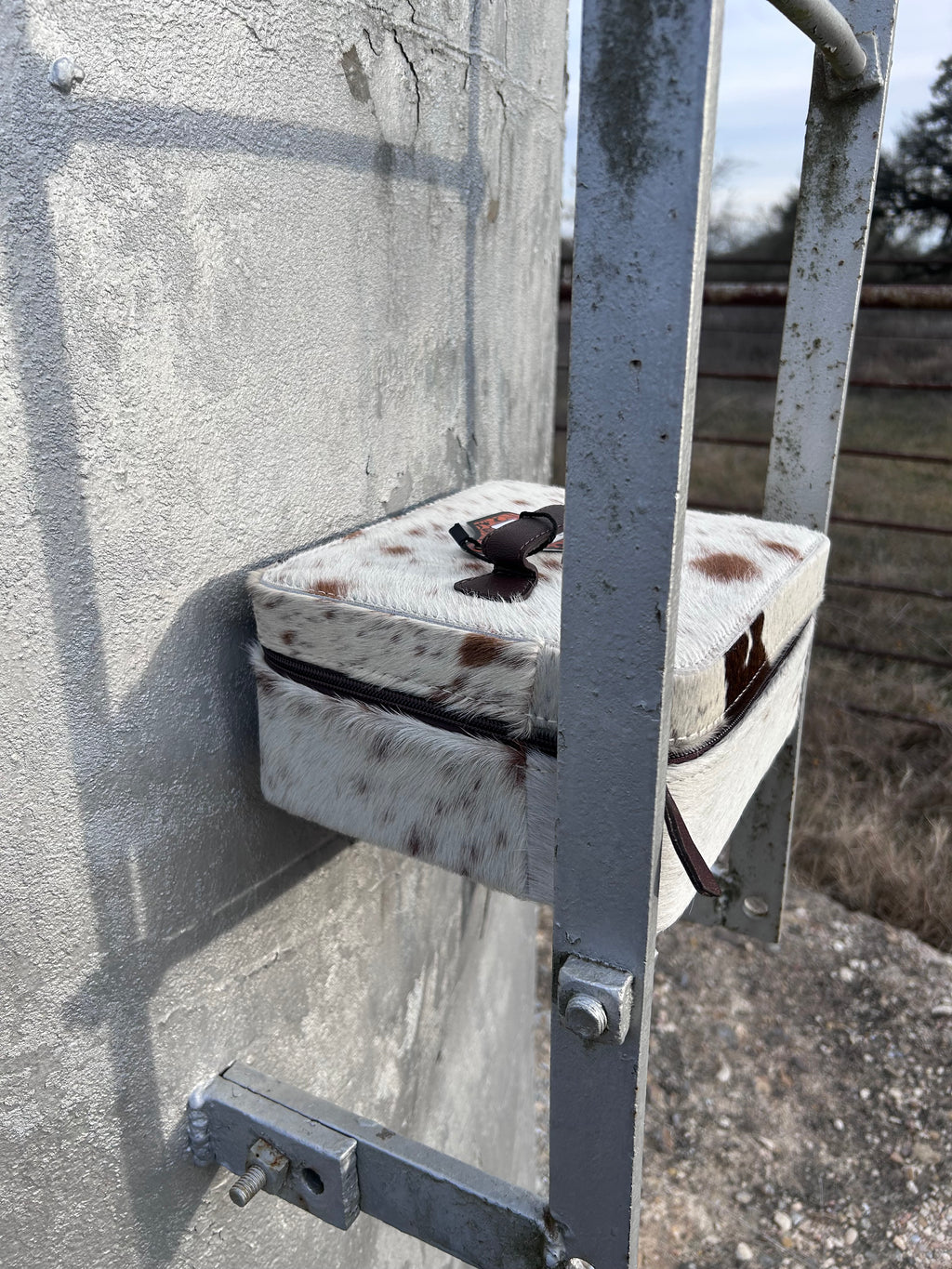 The Frontier Jewelry Case