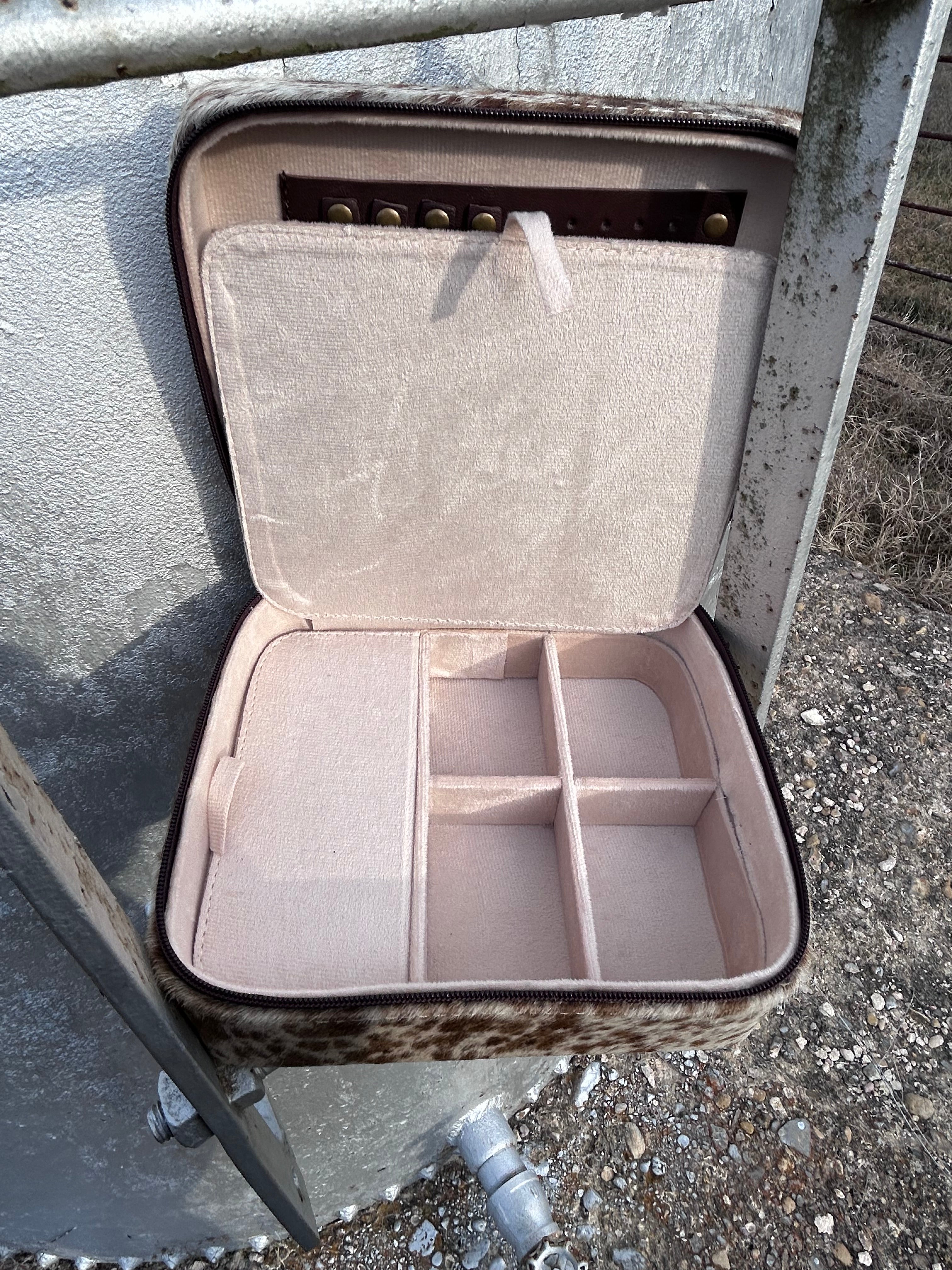 The Frontier Jewelry Case